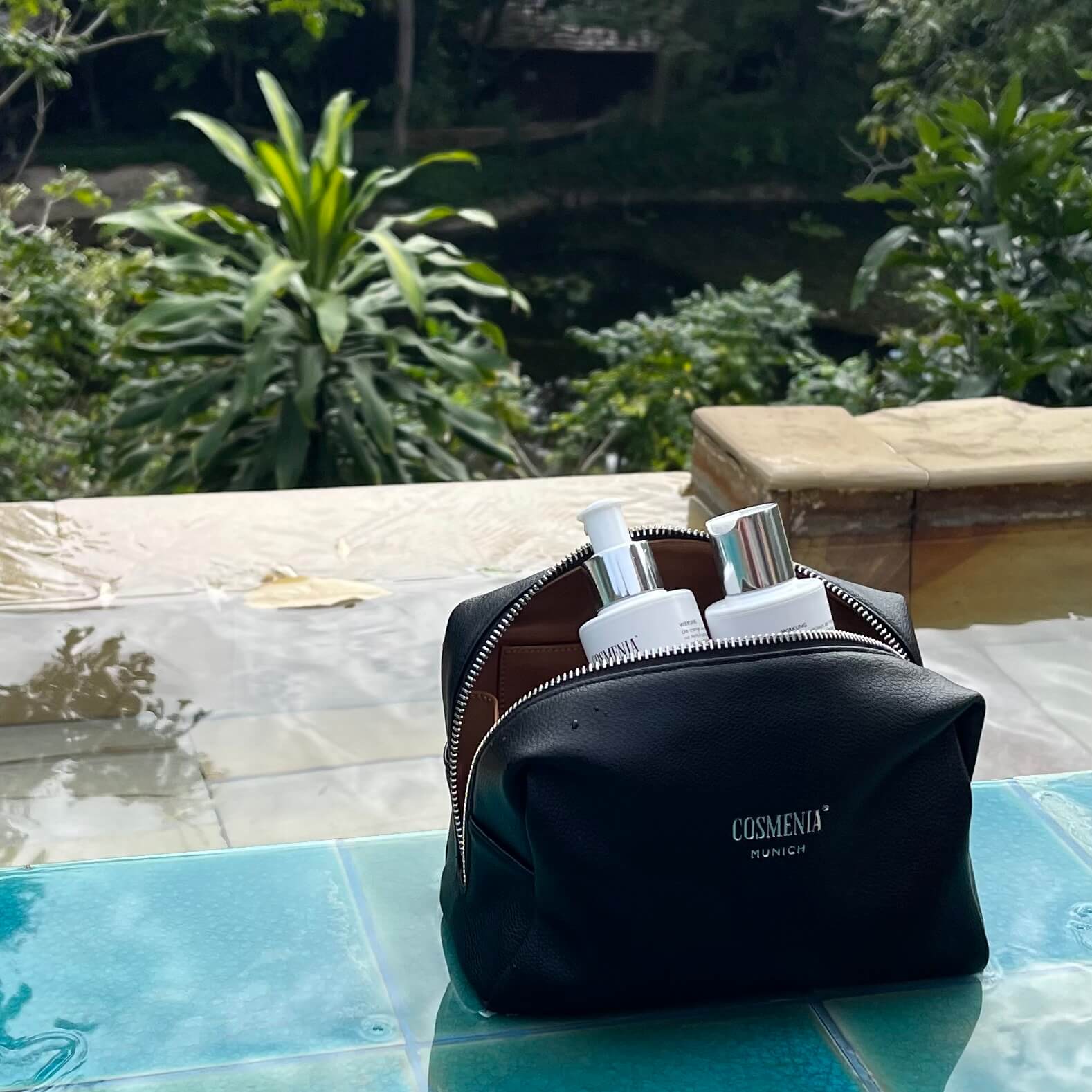 COSMENIA BEAUTY BAG robust, abwaschbar und pflegeleicht